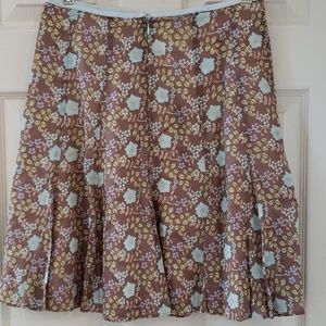 Blue rimmed floral print skirt